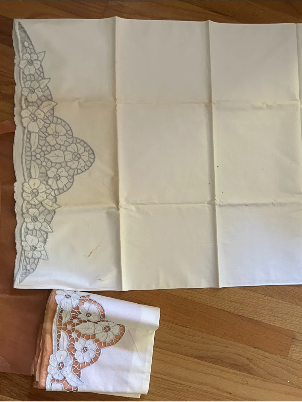 Vintage set of 2 white embroidered pillowcases
